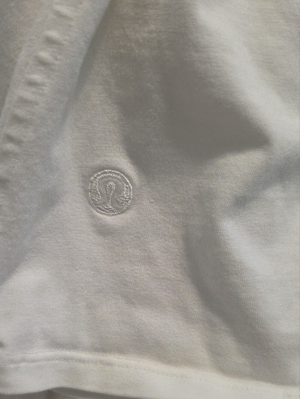 Lululemon - Picture 2 of 2